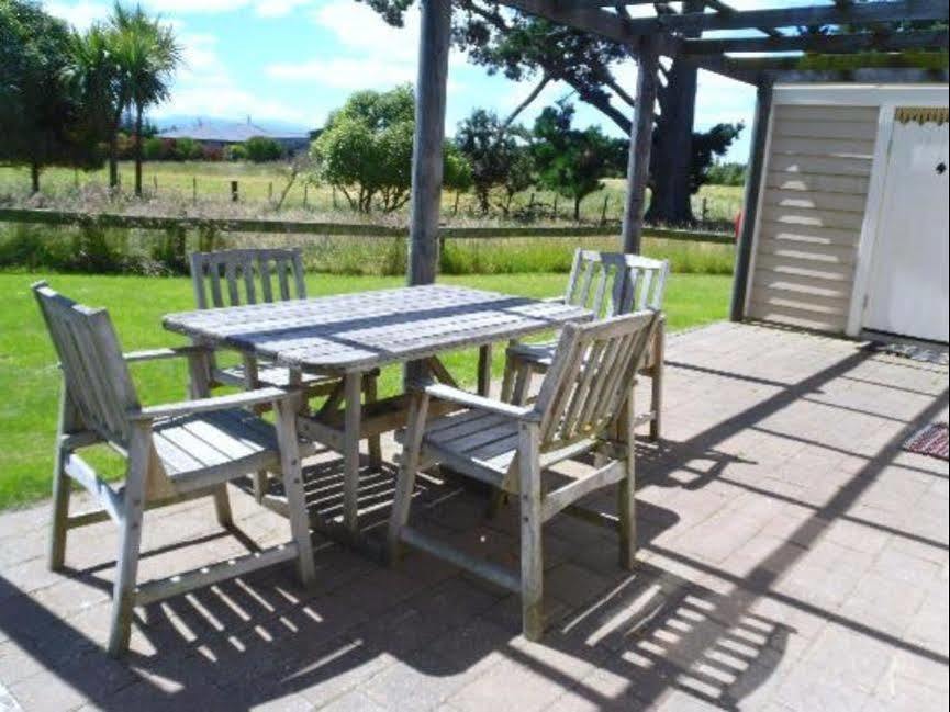 Brackenridge Country Retreat & Spa Martinborough Exteriör bild